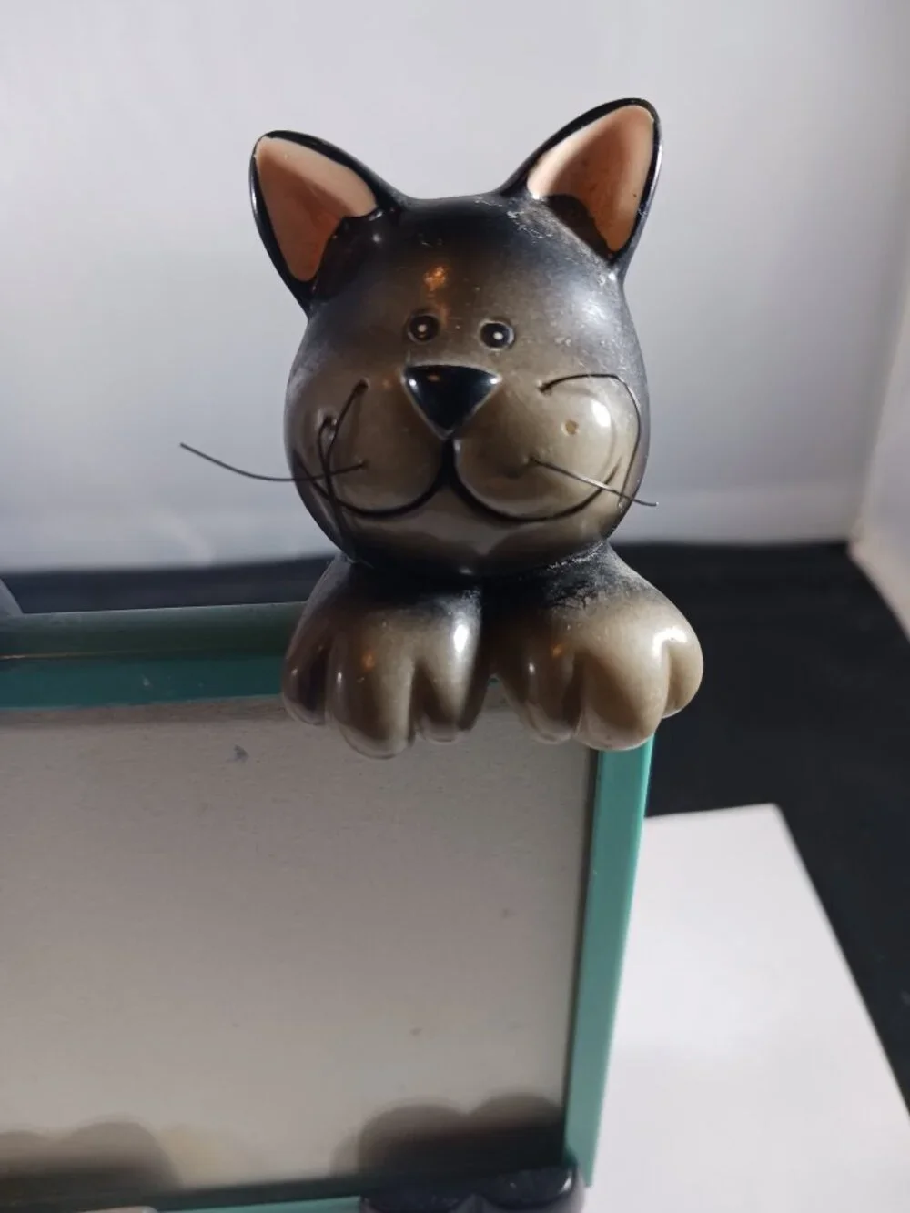 Vintage Hand Painted Resin Cat Picture Frame Standing Cats